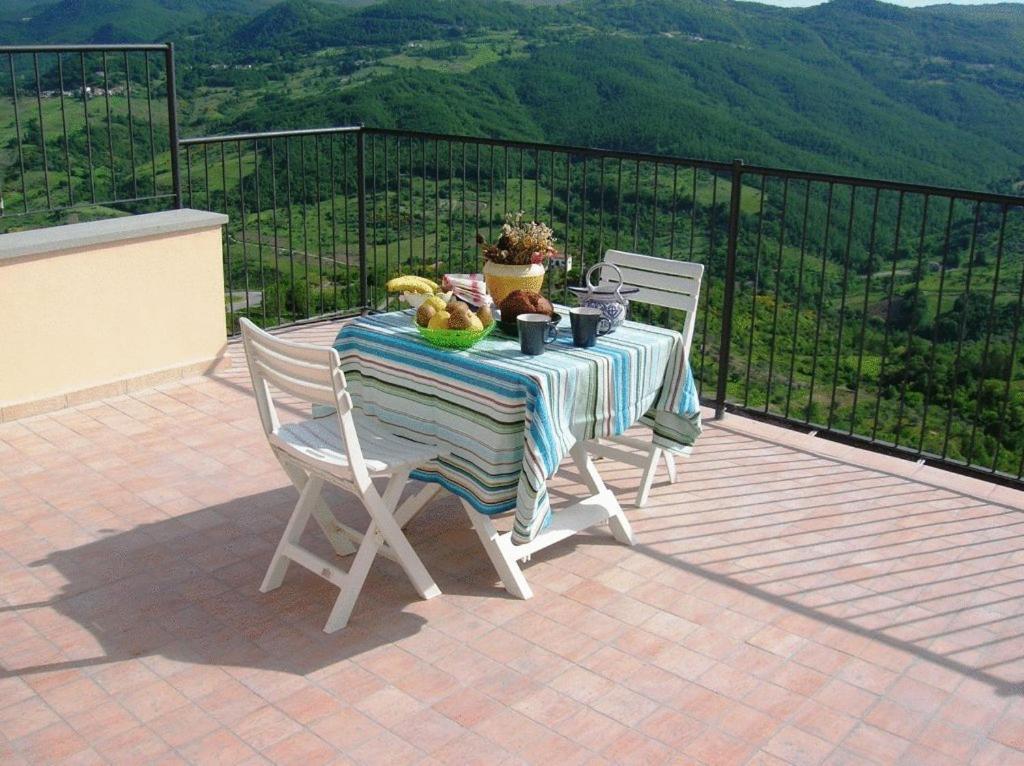 Bed and Breakfast Borgo San Pietro Аньоне Номер фото